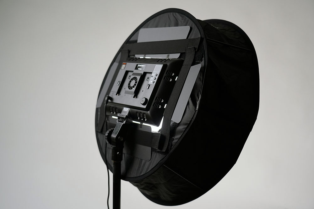 Yongnuo YN 600 L PRO LED Lámpa 3200-5600K Szoftbox Szett Állvány és Hálózati táp kit-2