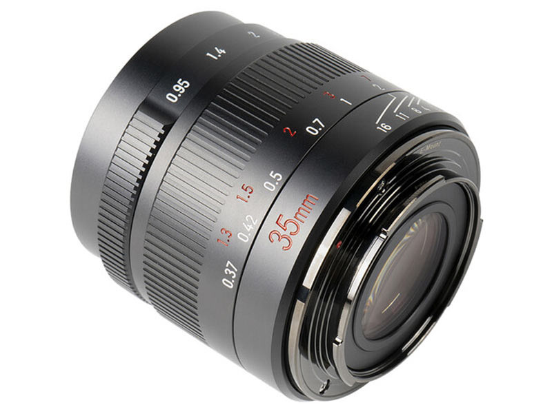 7Artisans 35mm f/0.95 objektív (Fujifilm X)-2