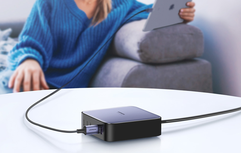 UGREEN 200 W-os hálózati töltő, 2xUSB-A, 4xUSB-C, GaN (fekete) 40914B-1