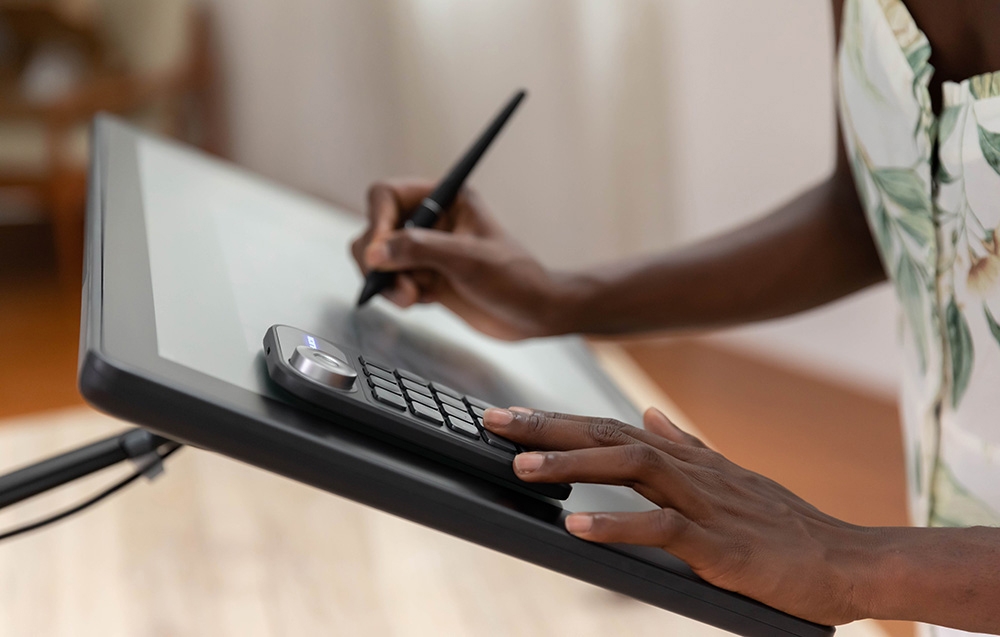 Huion Kamvas 24 Digitalizáló tábla-3