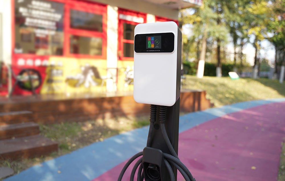 Elektromos autók fali töltő Besen SQ20-11KW-APP-6