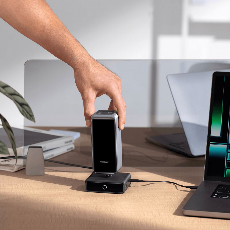 Anker fali töltő PowerBank Prime-hoz, 100W, 3A, 1 x Pogo Pin - 1 x USB-C - 2 x USB-A, fekete A1902311-1