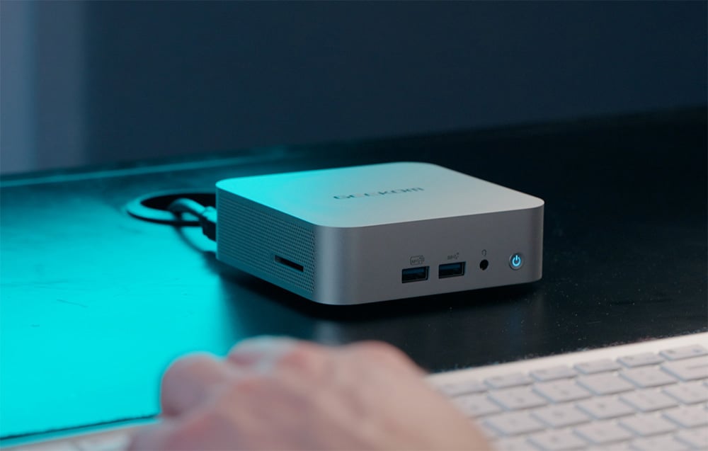 GEEKOM A8 Mini PC Ryzen 9 8945HS 32 GB + 1 TB + Windows 11 Pro-17