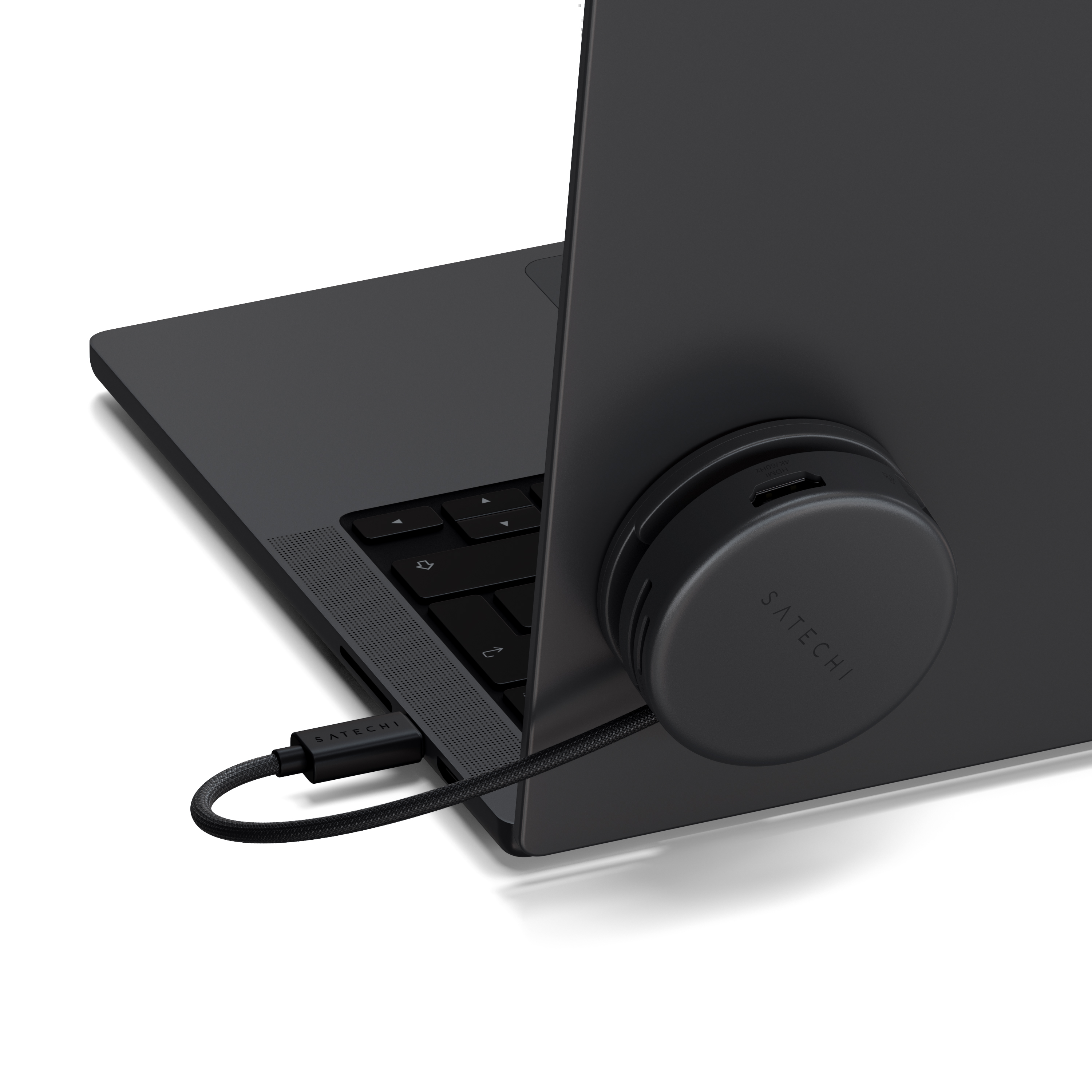 Satechi OntheGo 7-in-1 Multiport Adapter - Space Black-11