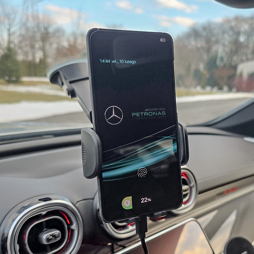 Blavec autós tartó BHC-03 15W-os indukciós töltéssel szélvédőre (BHC03-WIB) fekete-3