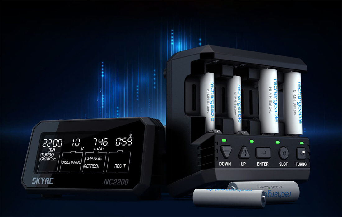 SkyRC NC2200 AA / AAA töltő-5