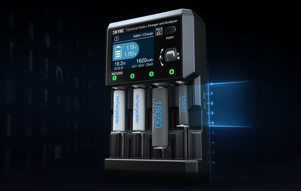 SkyRC MC5000 hengeres akkumulátor töltő és elemző-3