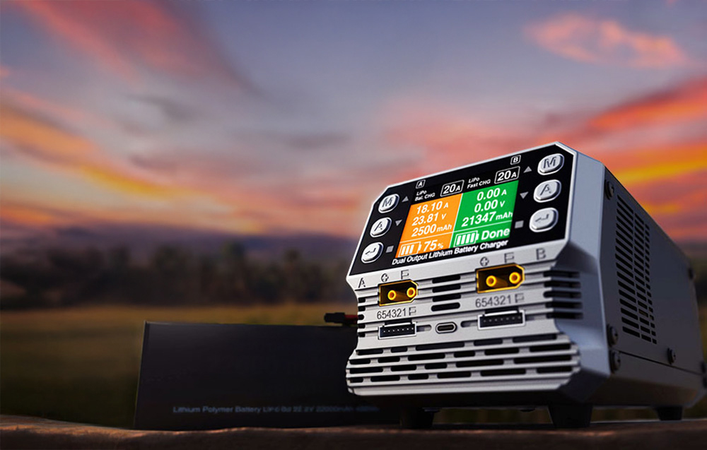 SkyRC PC1080neo Kétcsatornás Lítium Akkumulátor Töltő-8