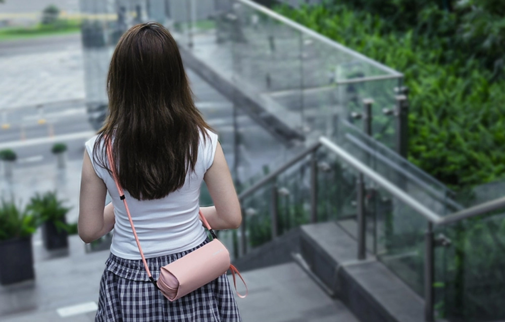 Sunnylife többcélú elektronikai szervező tok (Rózsaszín)-4