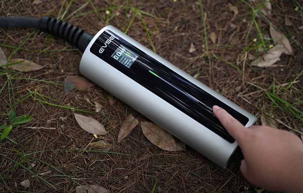 Besen BN70-BC-22KW-APP fali elektromosautó-töltő TYPE-2-3