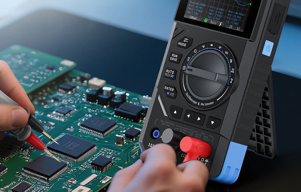 FNIRSI Handheld Digital Multimeter Oscilloscope SigGen 3 in 1 DST-210-1