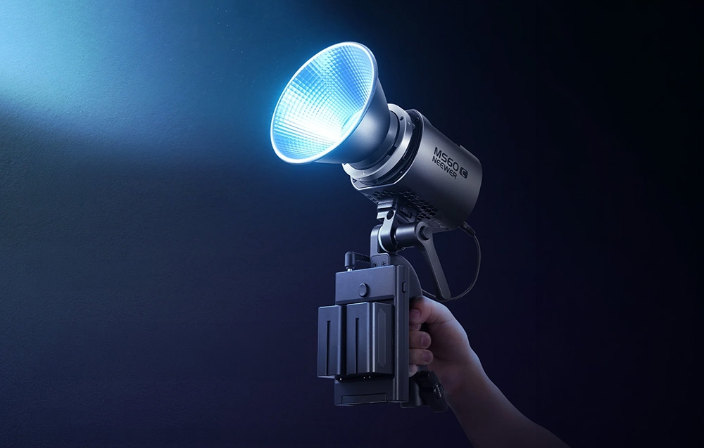 Neewer MS60C RGB LED-lámpa-1
