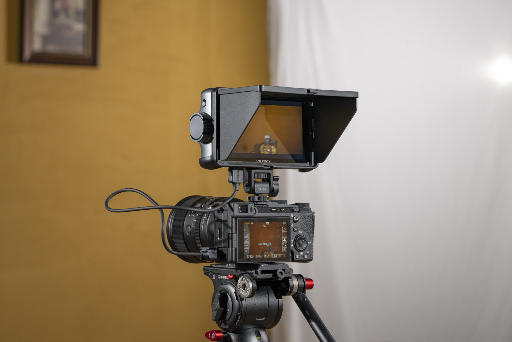 Viltrox DC-550 Pro II érintőképernyős monitor-3