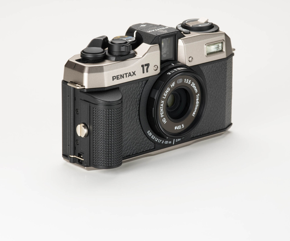 Pentax 17 analóg kompakt fényképezőgép (ezüst)-15