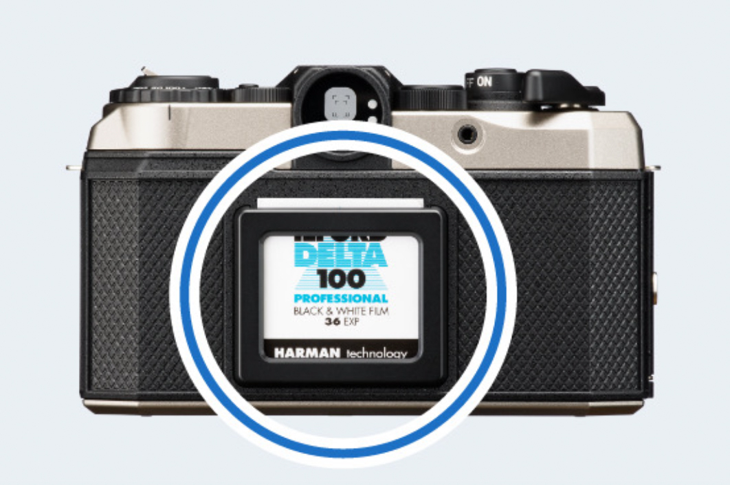 Pentax 17 analóg kompakt fényképezőgép (ezüst)-1