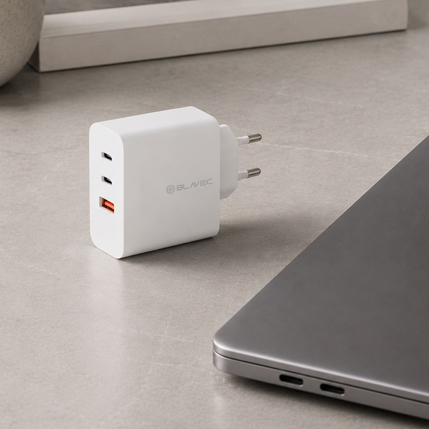 Blavec fali töltő BC-11 GaN - USB + 2xType C - QC PD 65W 3A (TCBC11G-U2CW653A) fehér-4