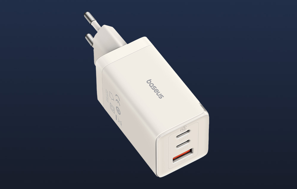 Baseus GaN5 Pro hálózati USB-C töltő adapter 2x USB-C + USB, 65W, 1 m, fehér-4