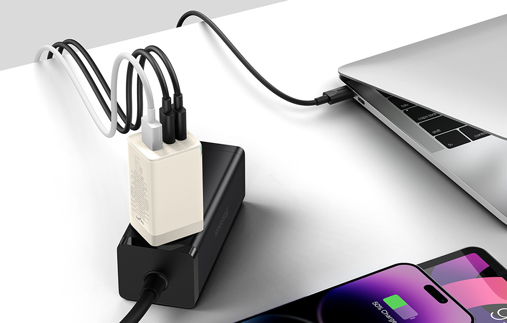 Baseus GaN5 Pro hálózati USB-C töltő adapter 2x USB-C + USB, 65W, 1 m, fehér-3