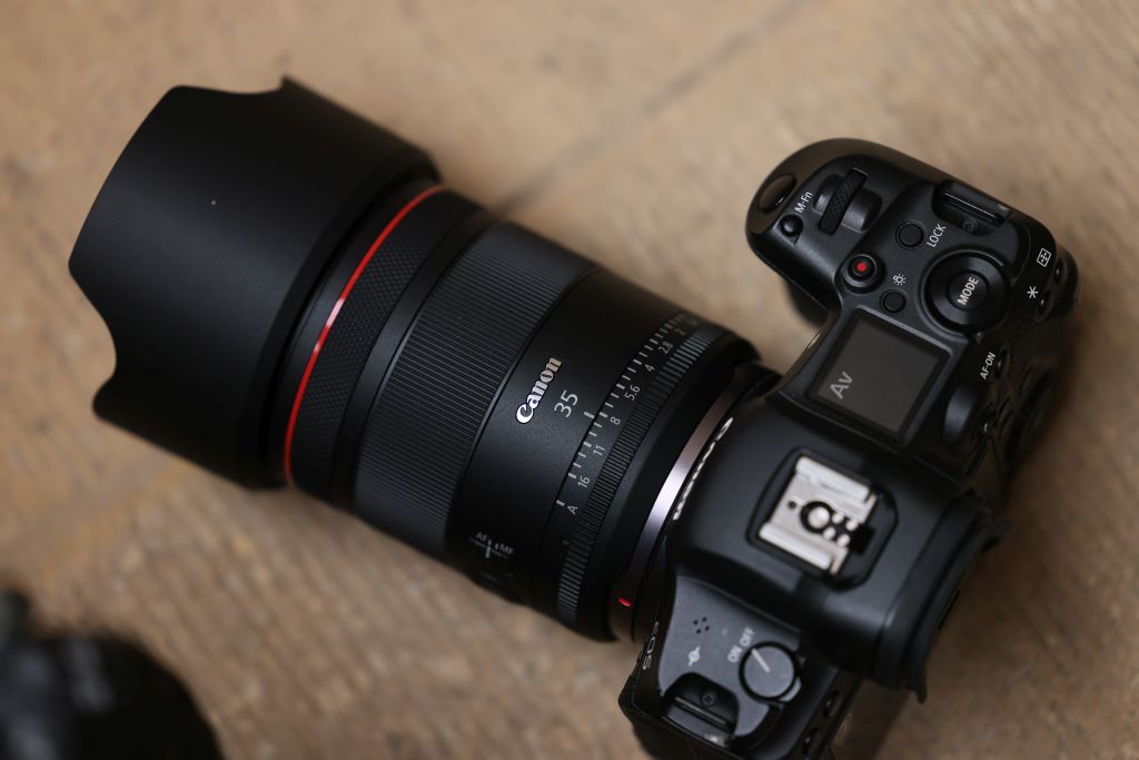 Canon RF 35mm F/1.4L VCM objektív -15% az akciós árból a CANON15 kuponkóddal-4