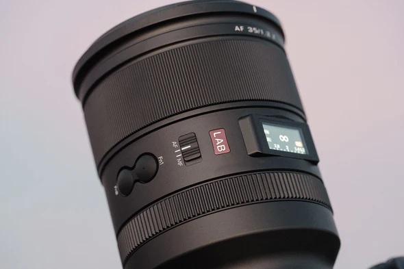 Viltrox LAB AF 35mm f/1.2 objektív (Nikon Z)-2