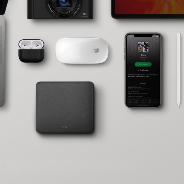 UNIQ Surge Mini 100 W-os asztali töltőállomás, antracitfekete, 2× USB és 2× USB-C-6