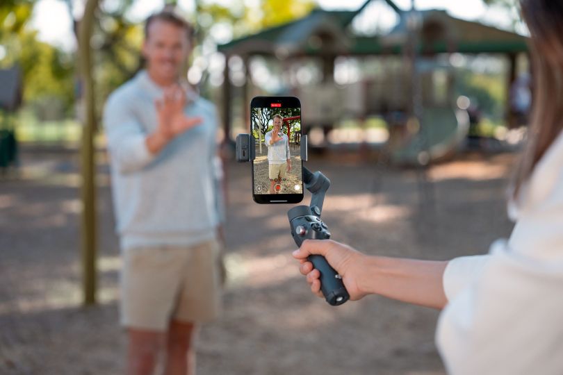 DJI Osmo Mobile 8 stabilizátor (csak a készülék)-2