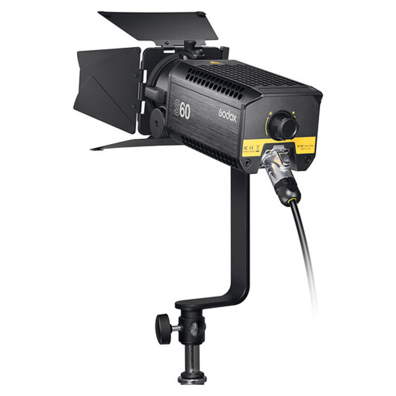 Godox S60 Fókuszálható led lámpa szett-1