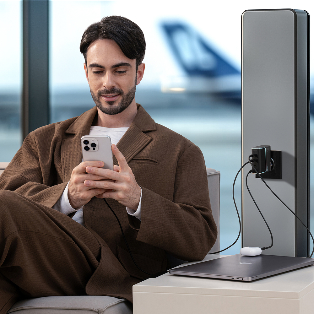 Cuktech AD1404UEU 140 W-os GaN hálózati töltő 3 db USB-C és USB-A porttal, USB-C kábellel, szürke-3