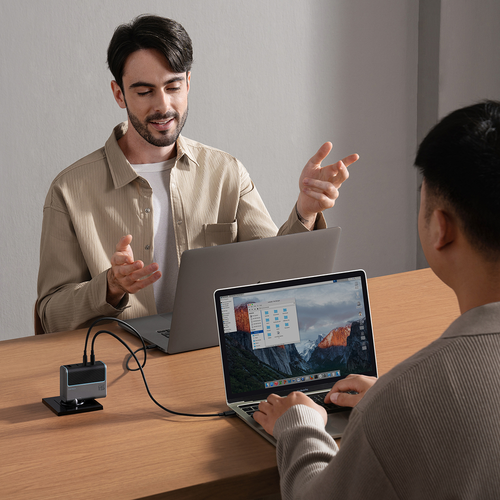 Cuktech AD1404UEU 140 W-os GaN hálózati töltő 3 db USB-C és USB-A porttal, USB-C kábellel, szürke-6