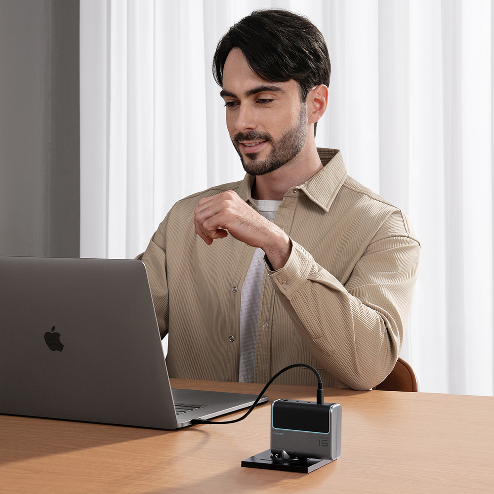 Cuktech AD1404UEU 140 W-os GaN hálózati töltő 3 db USB-C és USB-A porttal, USB-C kábellel, szürke-7