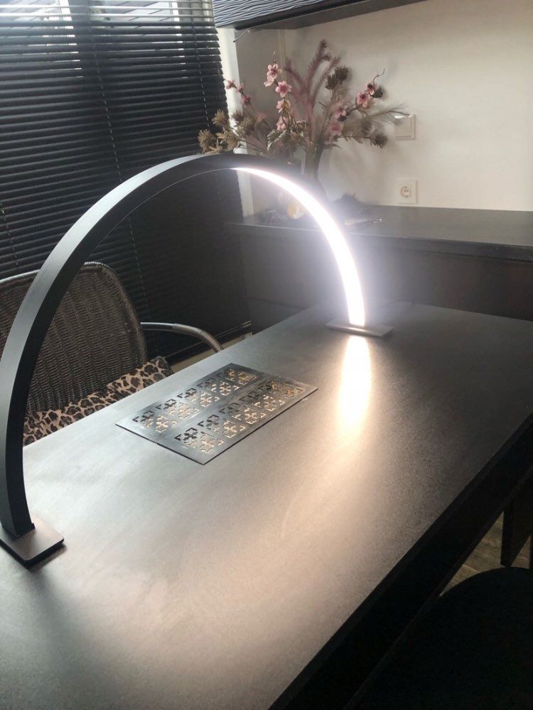 Michael Marinelli N280 50 W-os félhold alakú LED kozmetikai asztali lámpa, fehér-5