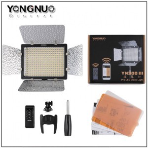 Yongnuo YN300 III LED lámpa (3200-5500K)-2