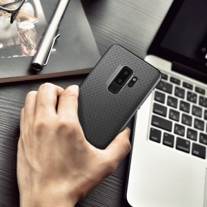Nillkin Air tok PC borítással, áteresztő lyukakkal Samsung S9 fekete