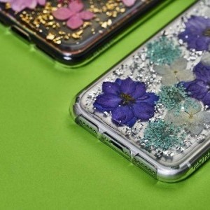 PURO Glam Hippie virágmintás tok iPhone XR ibolya