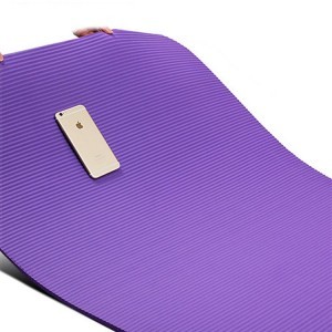 Gymnastic csúszásmentes fitness matrac edzéshez 181 cm x 63 cm x 1 cm lila