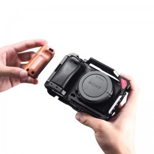 SONY A6300/A6400 kamerákhoz Cage ULANZI UURig cage fa markolattal (C-A6400 2237)-4