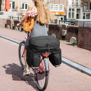 Wozinsky Biciklis táska hátsó csomagtartóra vállpánttal 60L fekete (WBB13BK)
