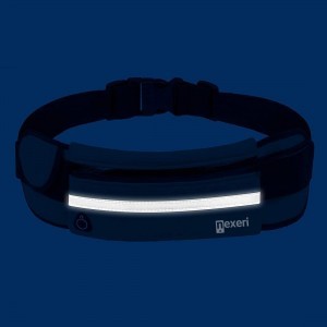 Nexeri Univerzális 7'' fényvisszaverő csíkos övtáska futáshoz fülhallgató kivezetéssel fekete