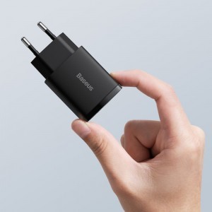 Baseus Compact hálózati töltő adapter USB Type-C / USB-A 20W 3A PD QC3.0 fekete (CCXJ-B01)