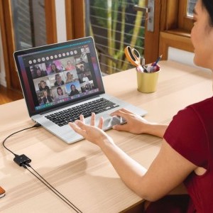 RODE AI-Micro két csatornás TRS/TRRS mikrofon és fejhallgató interfész USB-C aljzattal, Lightning, USB-C és USB-A kábelekkel-12