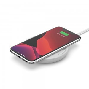 Belkin Boost Charge Vezeték Nélküli Wireless Qi Gyorstöltő + Micro USB Kábel 10W, Fehér