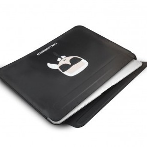 Macbook tok 16'' Karl Lagerfeld Head Embossed Sleeve fekete (KLCS16KHBK)
