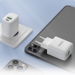 Duzzona hálózati töltő adapter 30W PD QC3.0 USB Type C / USB fehér