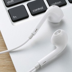 Mcdodo HP-6070 vezetékes fülhallgató USB-C (fehér)