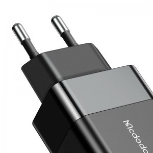 McDodo gyorstöltő adapter CH-1951 PD+QC 20W USB-A & USB-C