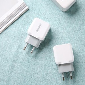 Foneng T210 USB-A hálózati töltő adapter, 2.1A + USB-A - USB-C kábel (fehér)