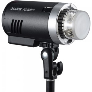 Godox AD300Pro akkumulátoros stúdióvaku (300Ws)-5