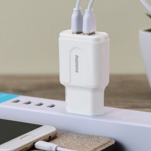 Remax RP-U22 hálózati töltő adapter 2x USB-A 2.4A (fehér)-2