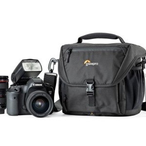 Lowepro Nova 170 AW II fekete táska-1