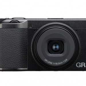 Ricoh GR III HDF professzionális kompakt fényképezőgép